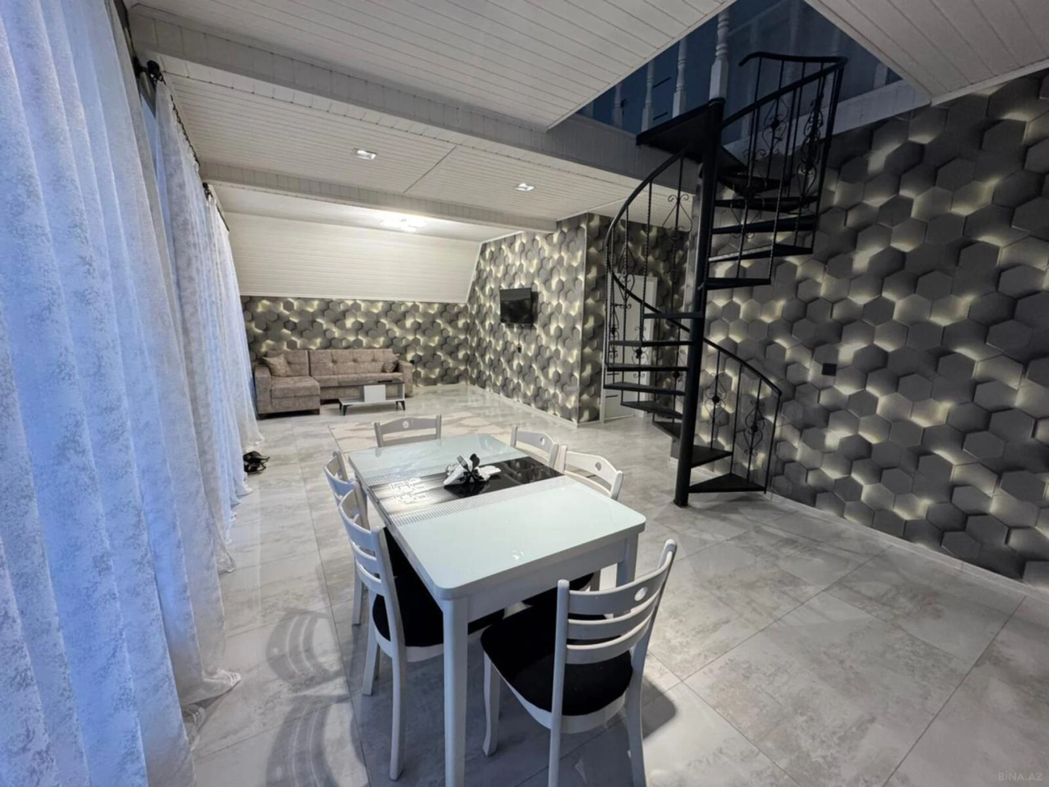 Satılır 4 otaqlı həyət evi 135 m²