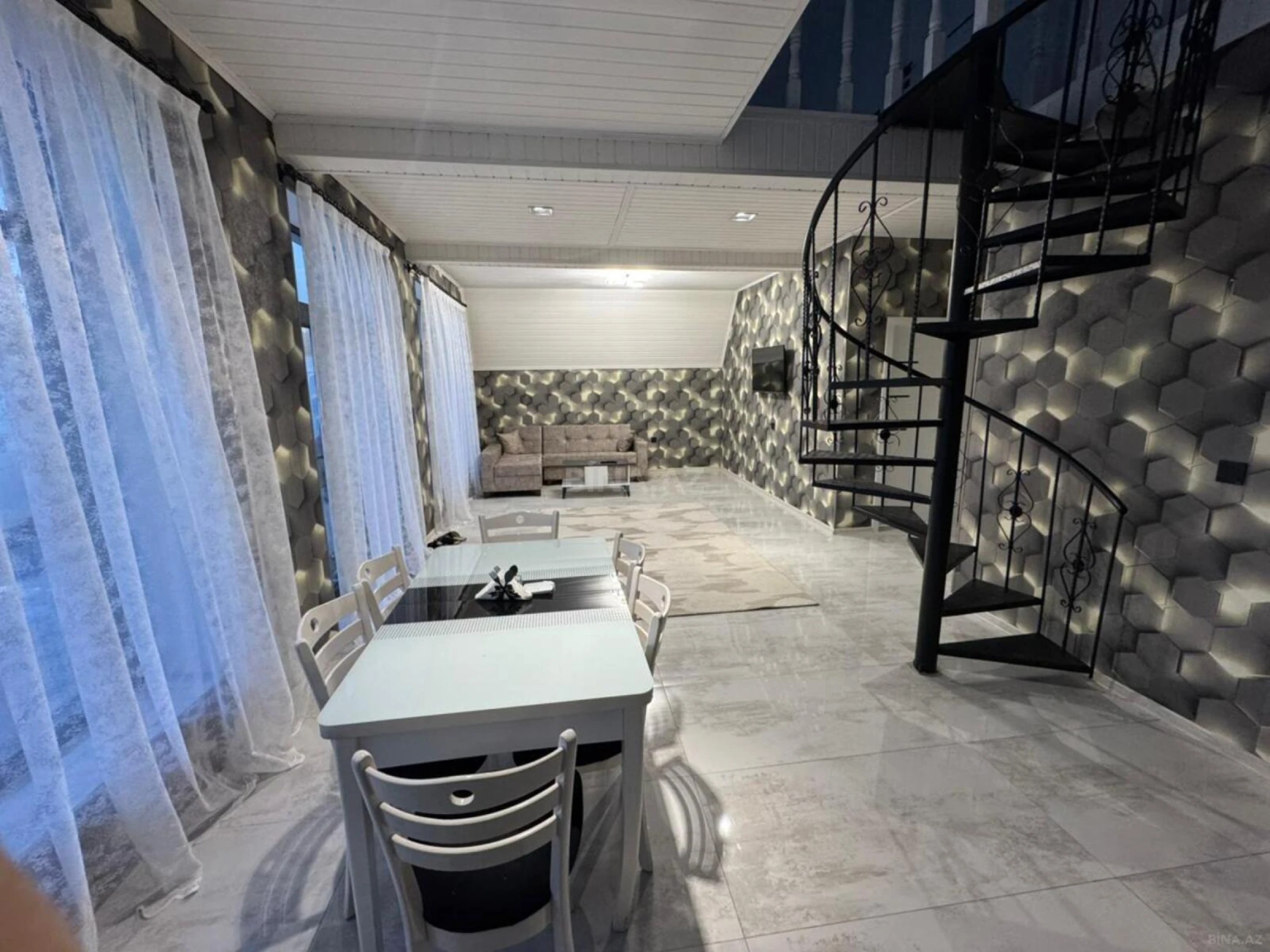 Satılır 4 otaqlı həyət evi 135 m²