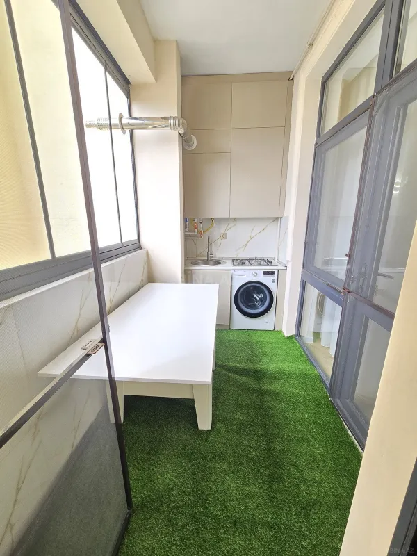 Satılır 2 otaqlı mənzil 80 m²