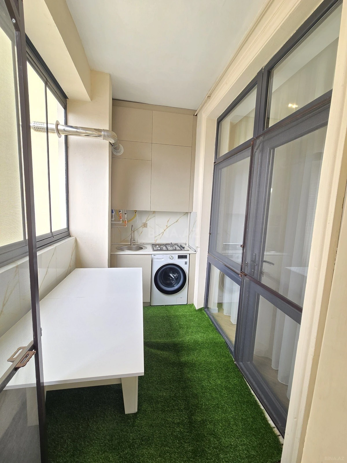 Satılır 2 otaqlı mənzil 80 m²