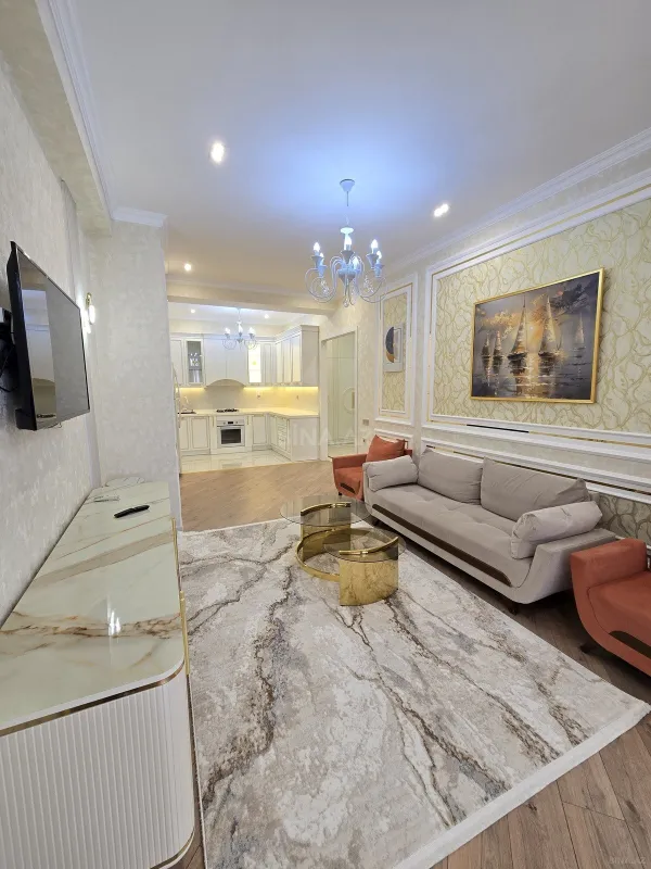 Satılır 2 otaqlı mənzil 80 m²