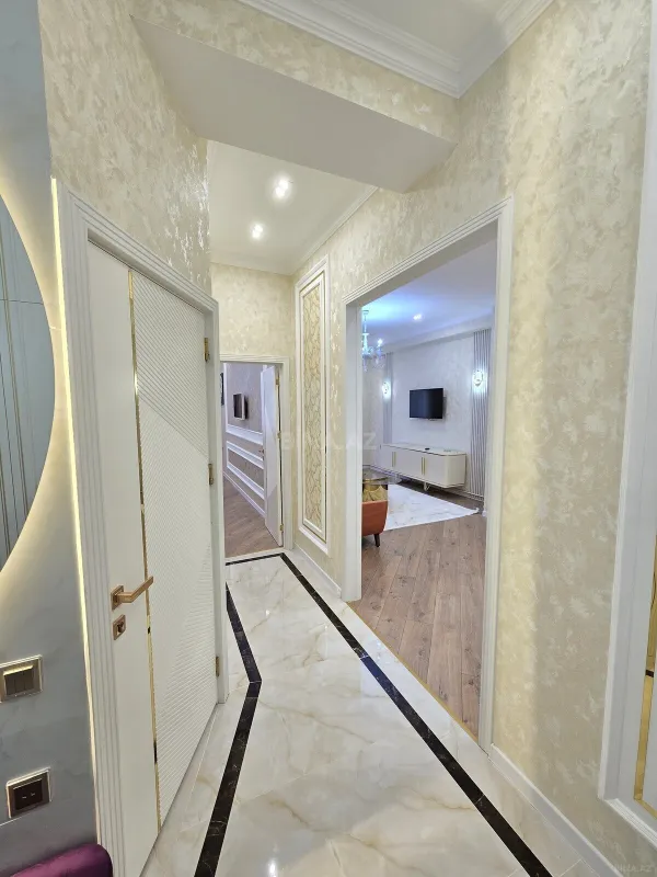Satılır 2 otaqlı mənzil 80 m²