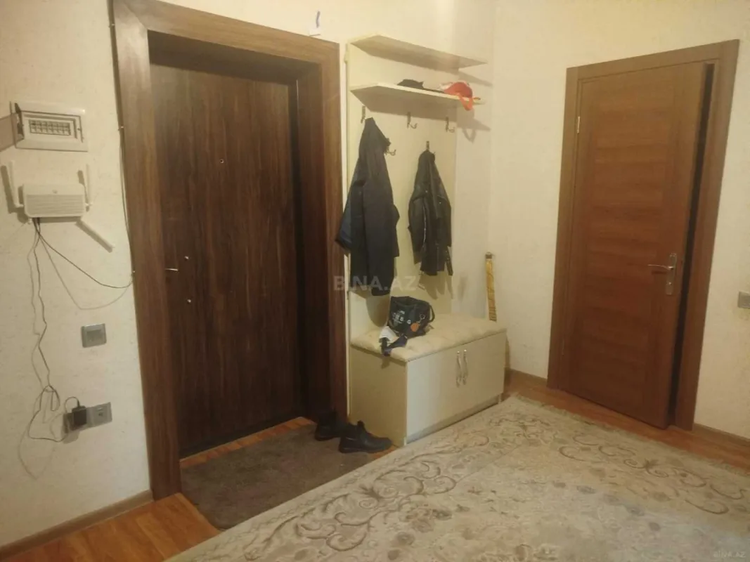 Satılır 2 otaqlı mənzil 67 m²
