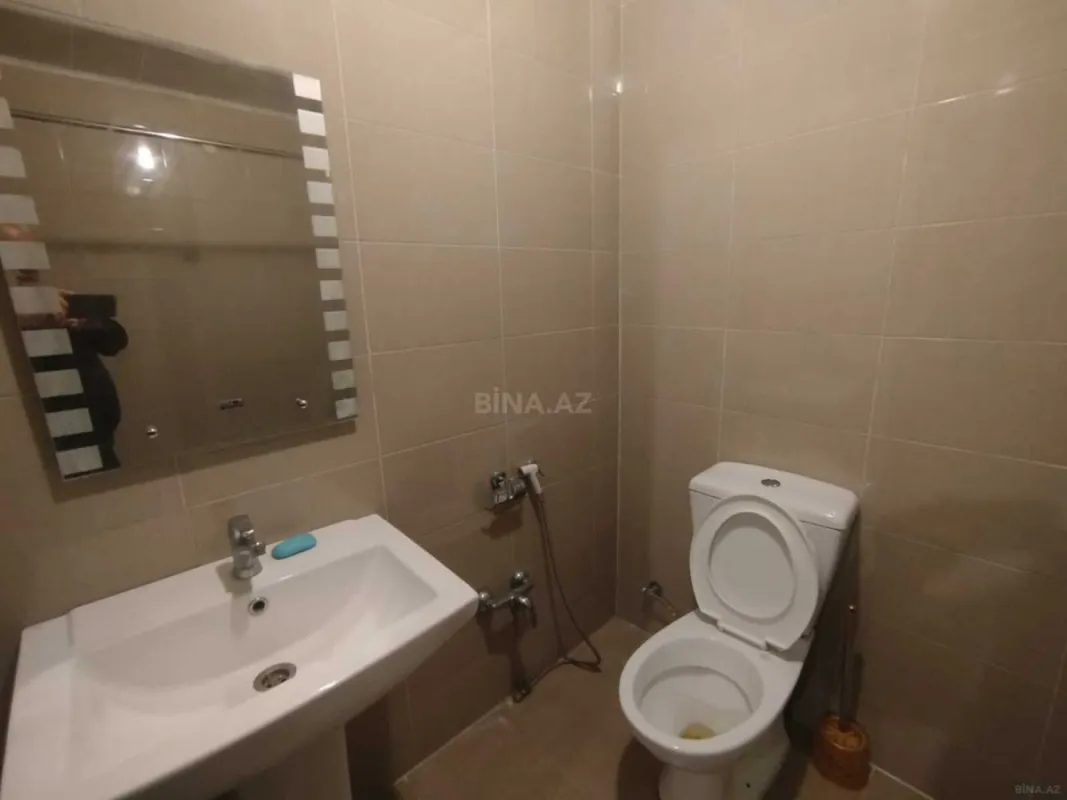 Satılır 2 otaqlı mənzil 67 m²