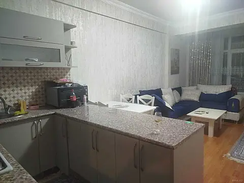 Satılır 2 otaqlı mənzil 67 m²