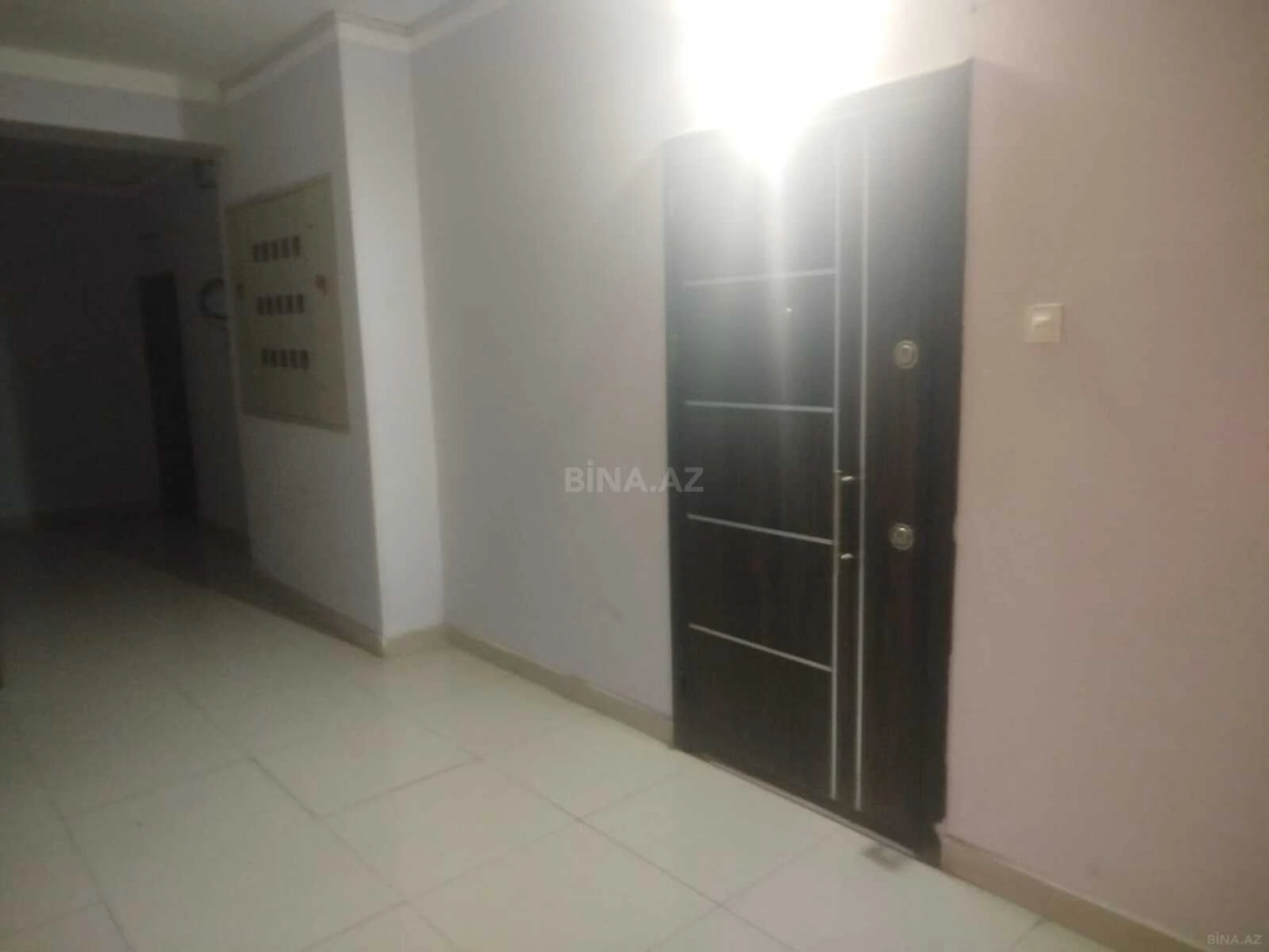 Satılır 2 otaqlı mənzil 67 m²