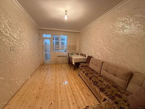 Satılır 3 otaqlı mənzil 50 m²