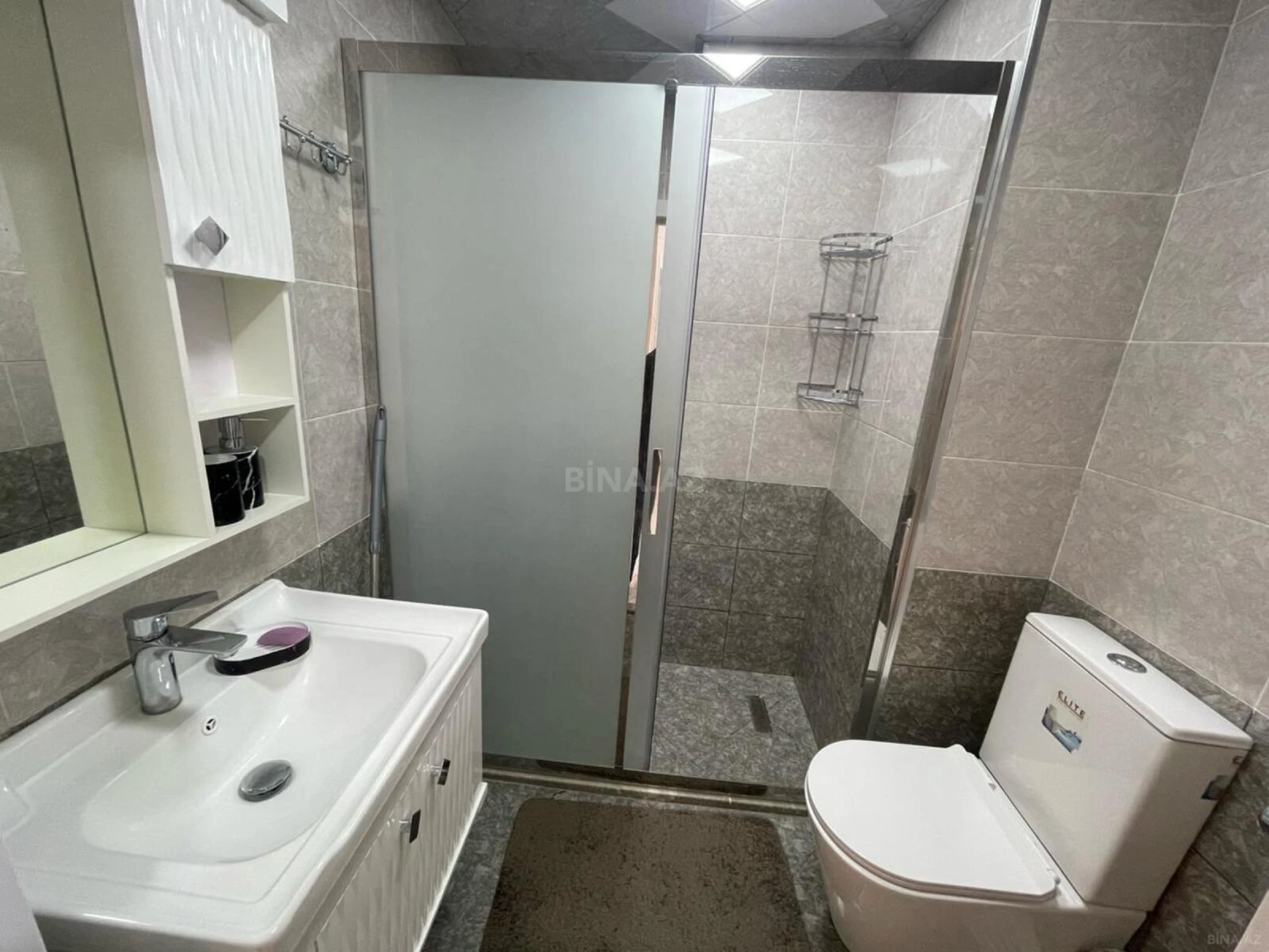 Kirayə verilir 2 otaqlı mənzil 55 m²