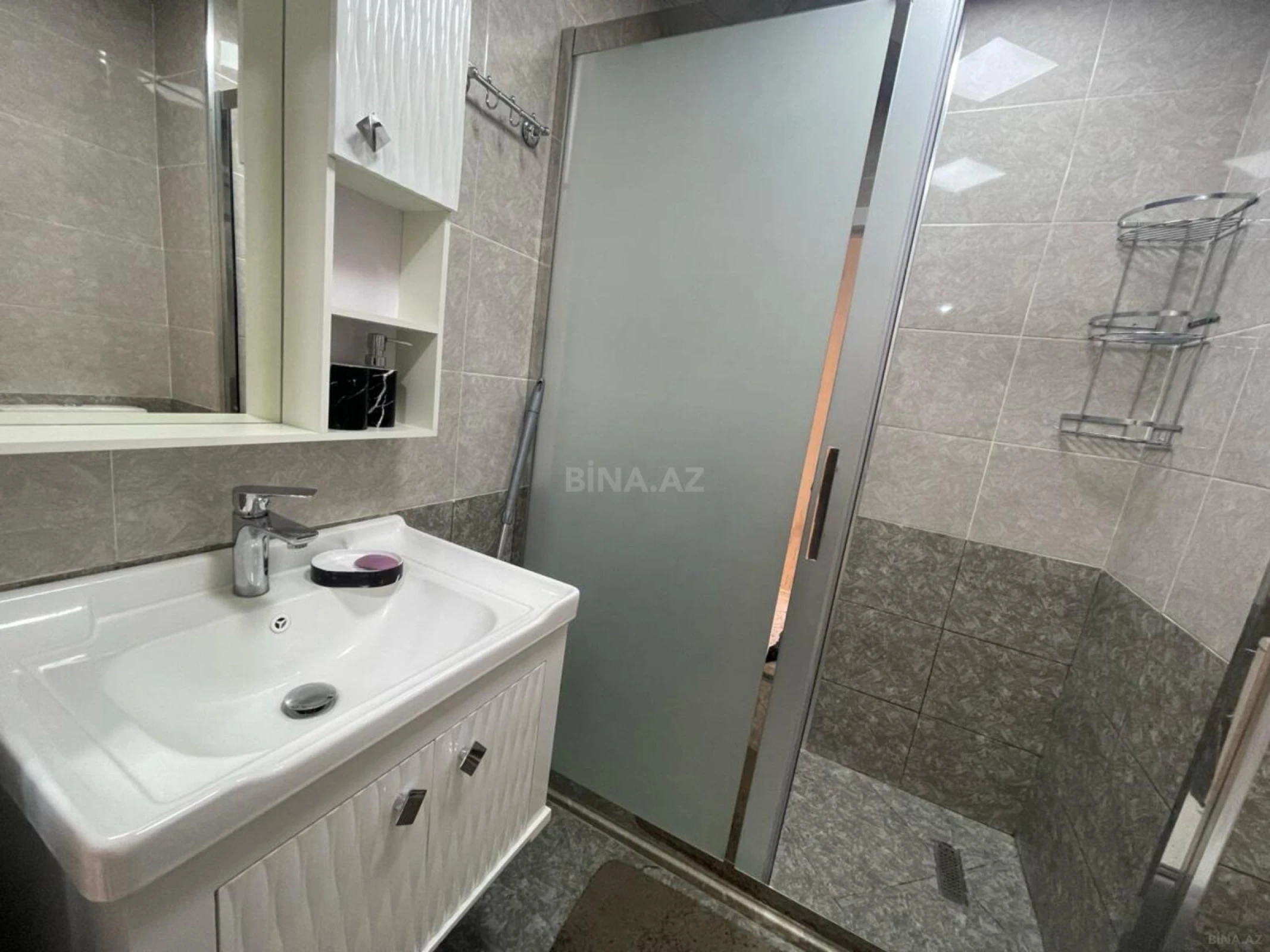 Kirayə verilir 2 otaqlı mənzil 55 m²