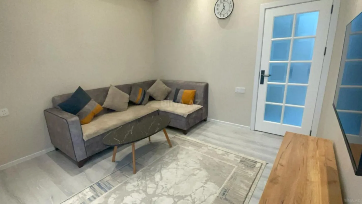 Kirayə verilir 2 otaqlı mənzil 55 m²