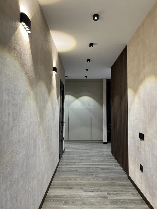 Kirayə verilir 2 otaqlı mənzil 105 m²