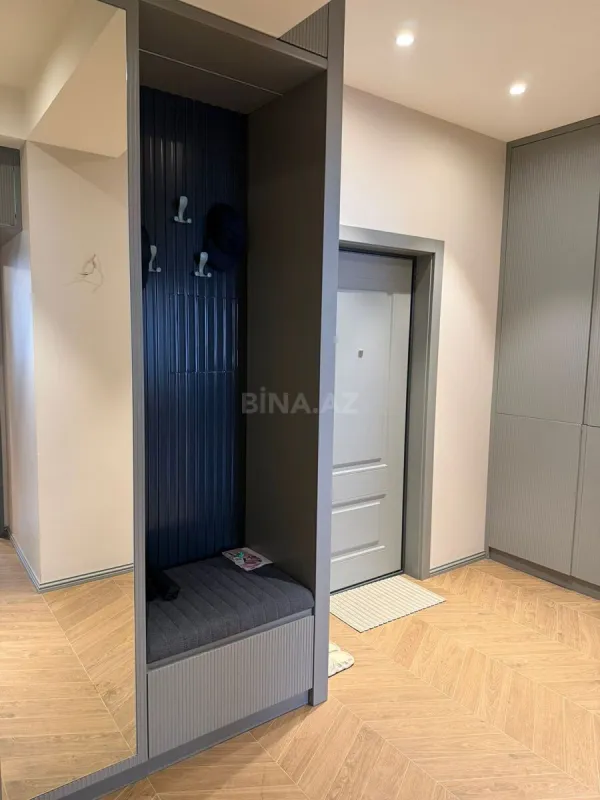 Satılır 2 otaqlı mənzil 78 m²