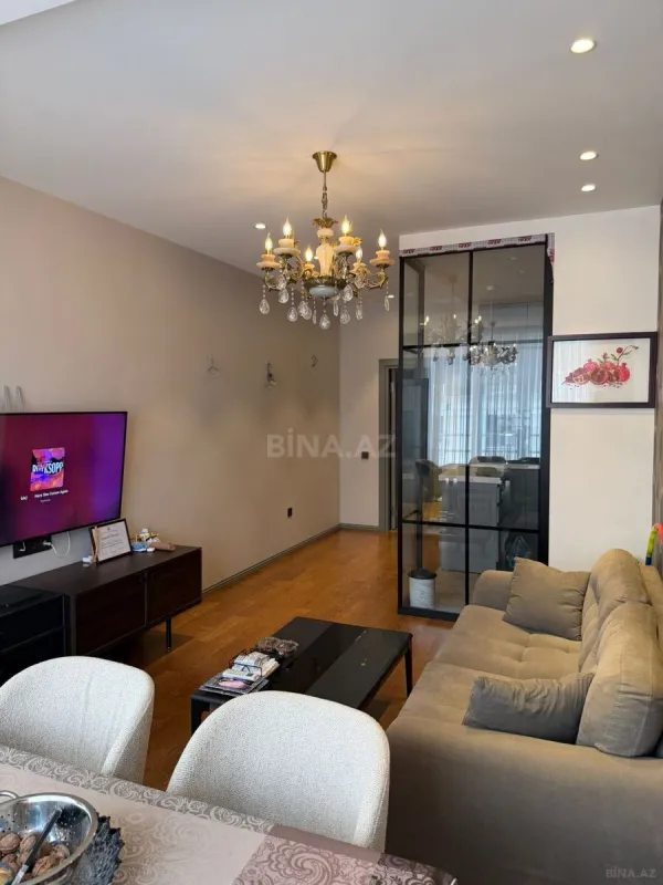Satılır 2 otaqlı mənzil 78 m²