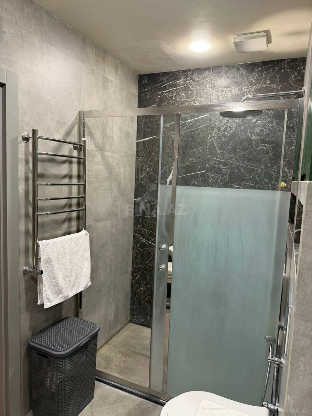 Satılır 2 otaqlı mənzil 78 m²