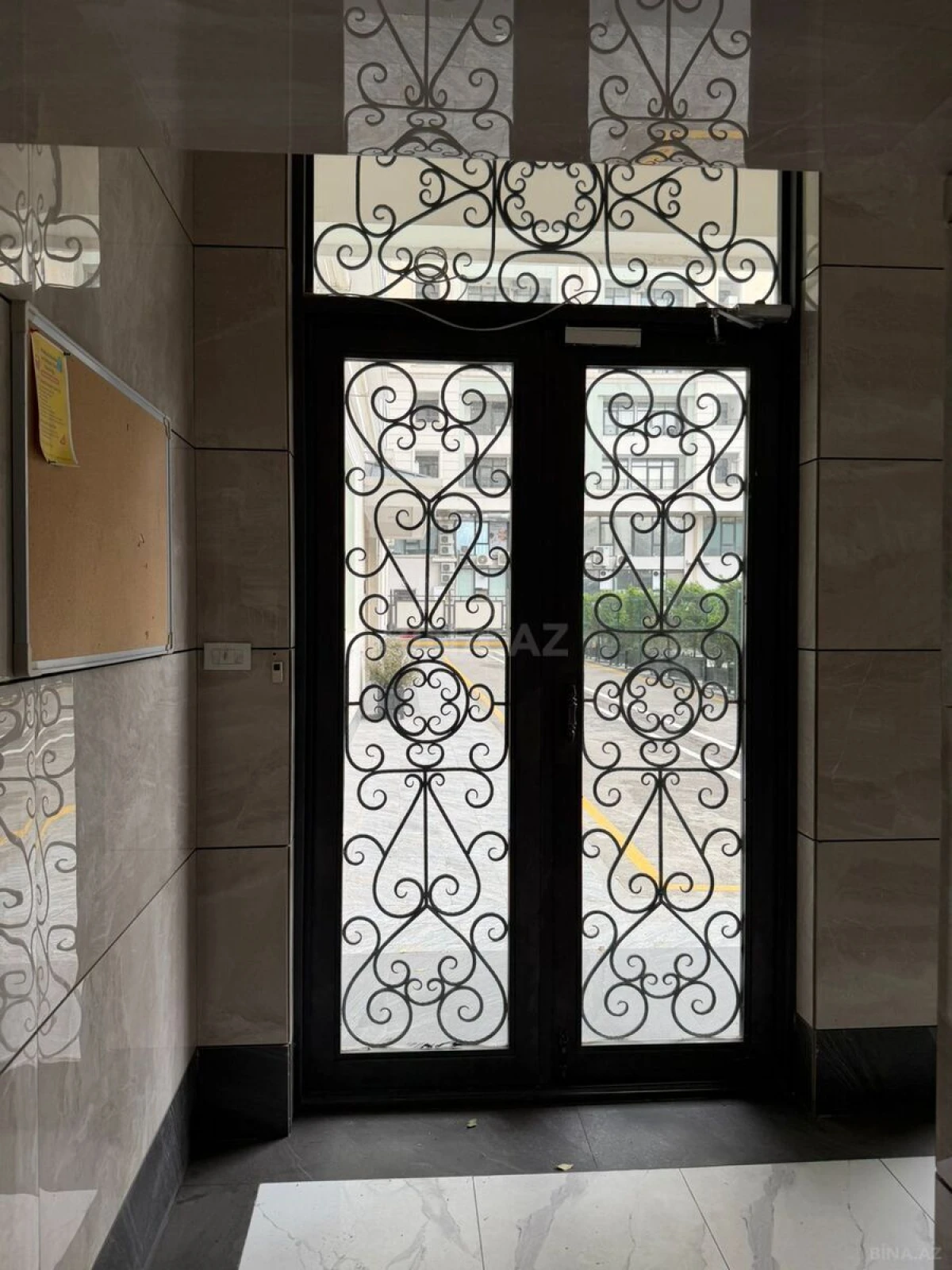 Satılır 2 otaqlı mənzil 78 m²