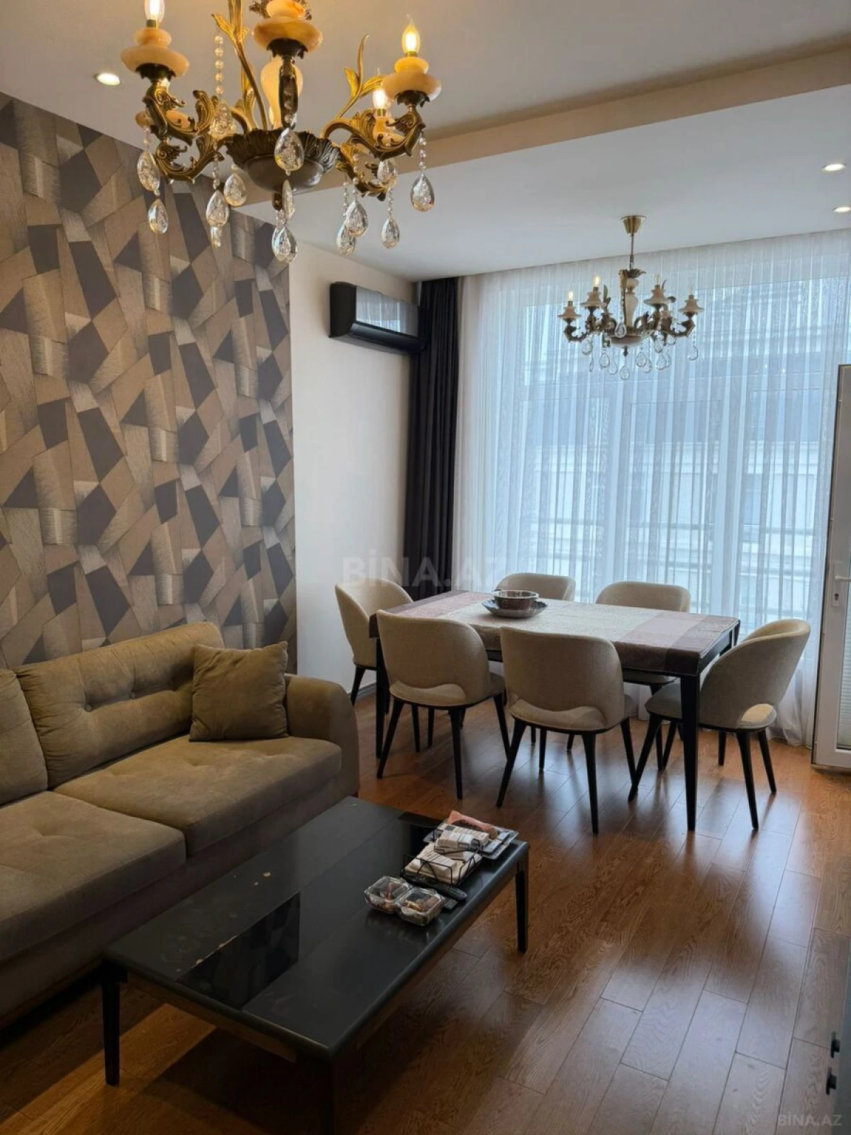 Satılır 2 otaqlı mənzil 78 m²