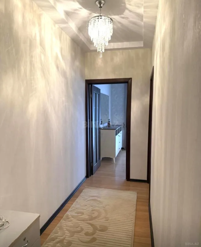 Kirayə verilir 2 otaqlı mənzil 65 m²