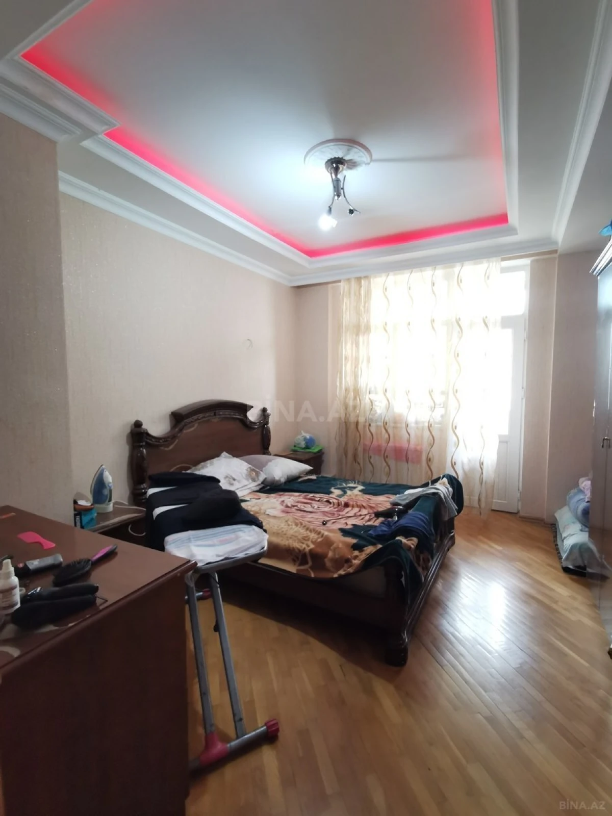 Satılır 2 otaqlı mənzil 68 m²