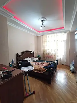 Satılır 2 otaqlı mənzil 68 m²