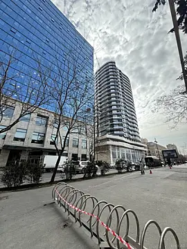 Satılır 2 otaqlı mənzil 72.5 m²
