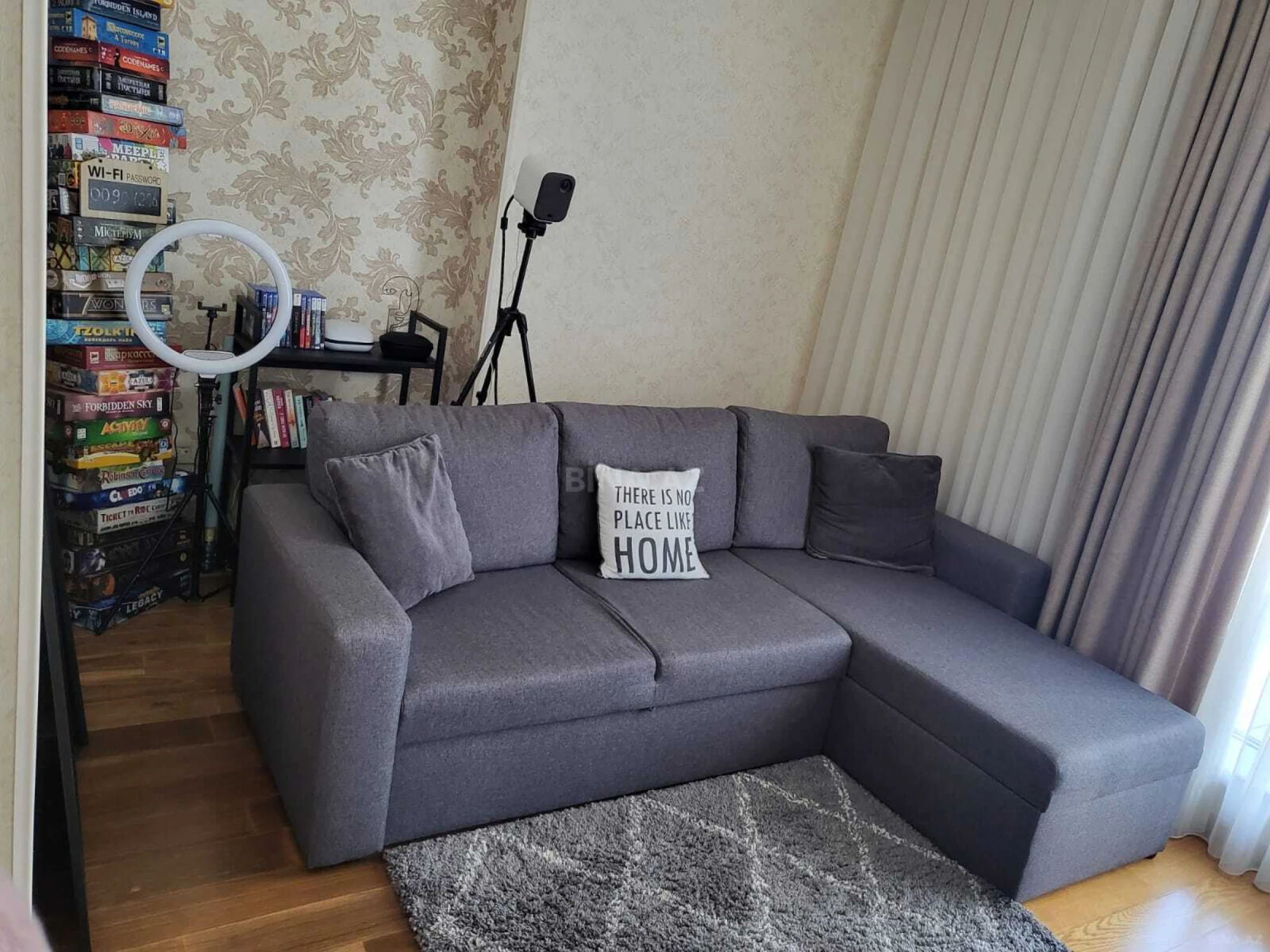 Kirayə verilir 4 otaqlı mənzil 230 m²