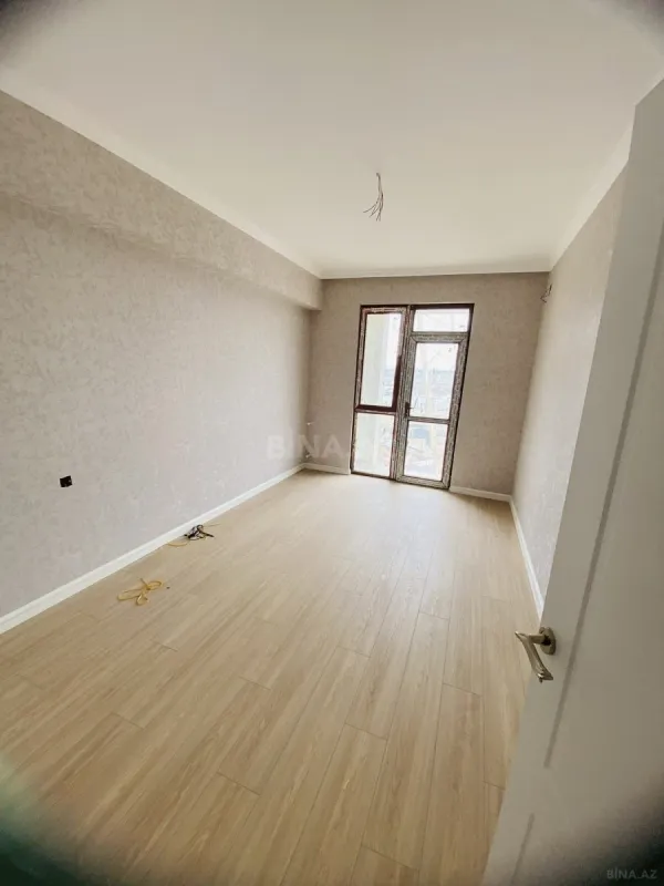 Satılır 3 otaqlı mənzil 83 m²