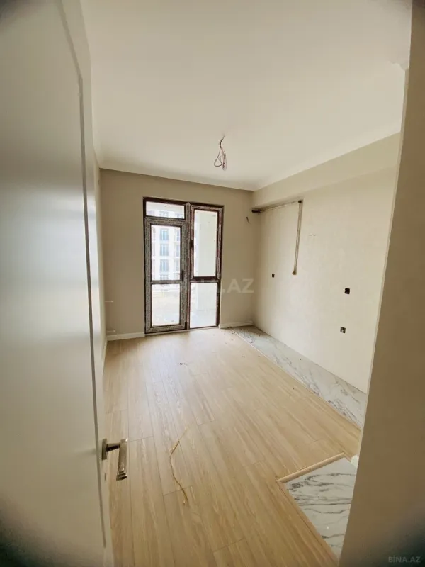 Satılır 3 otaqlı mənzil 83 m²