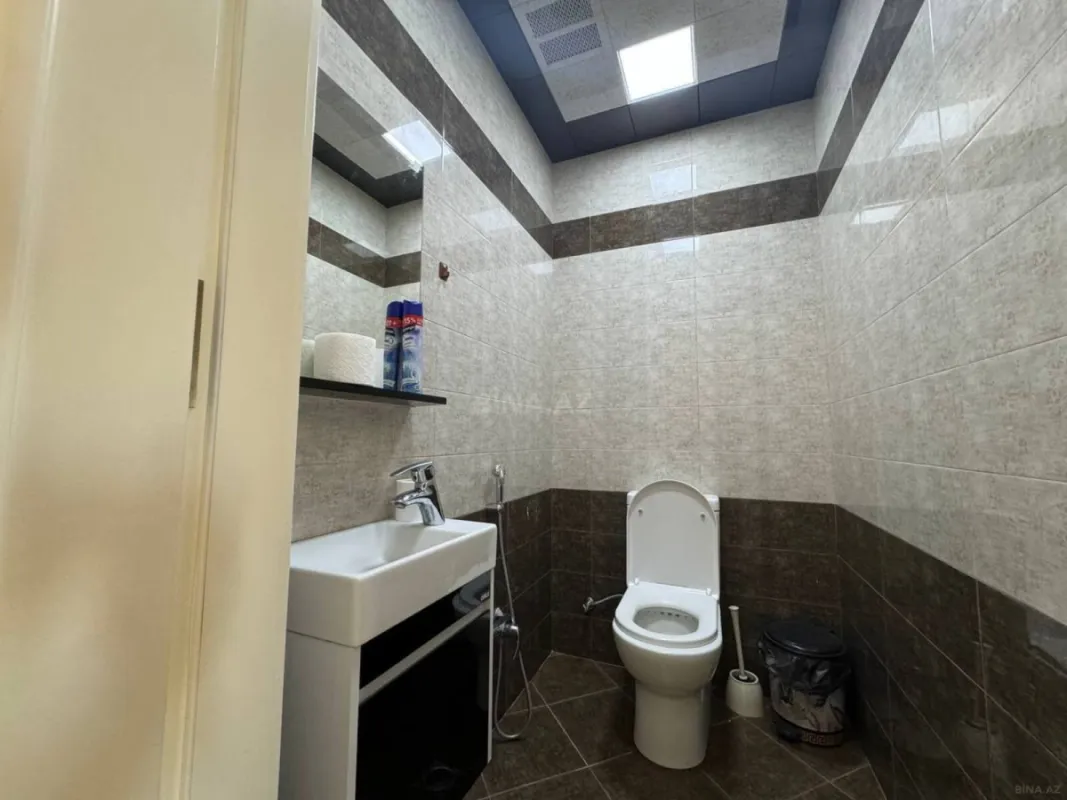 Kirayə verilir 2 otaqlı mənzil 110 m²