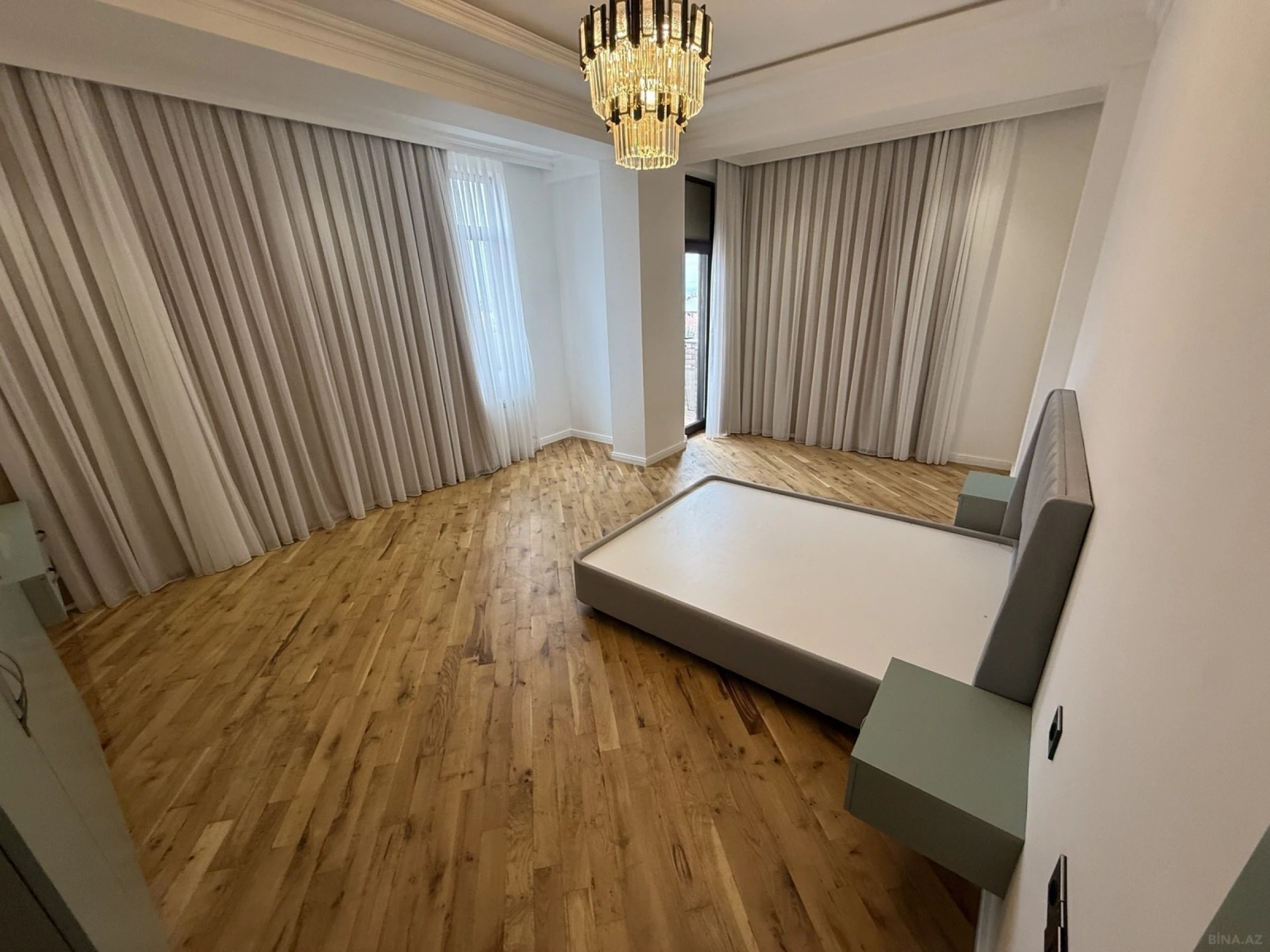 Kirayə verilir 3 otaqlı mənzil 108 m²