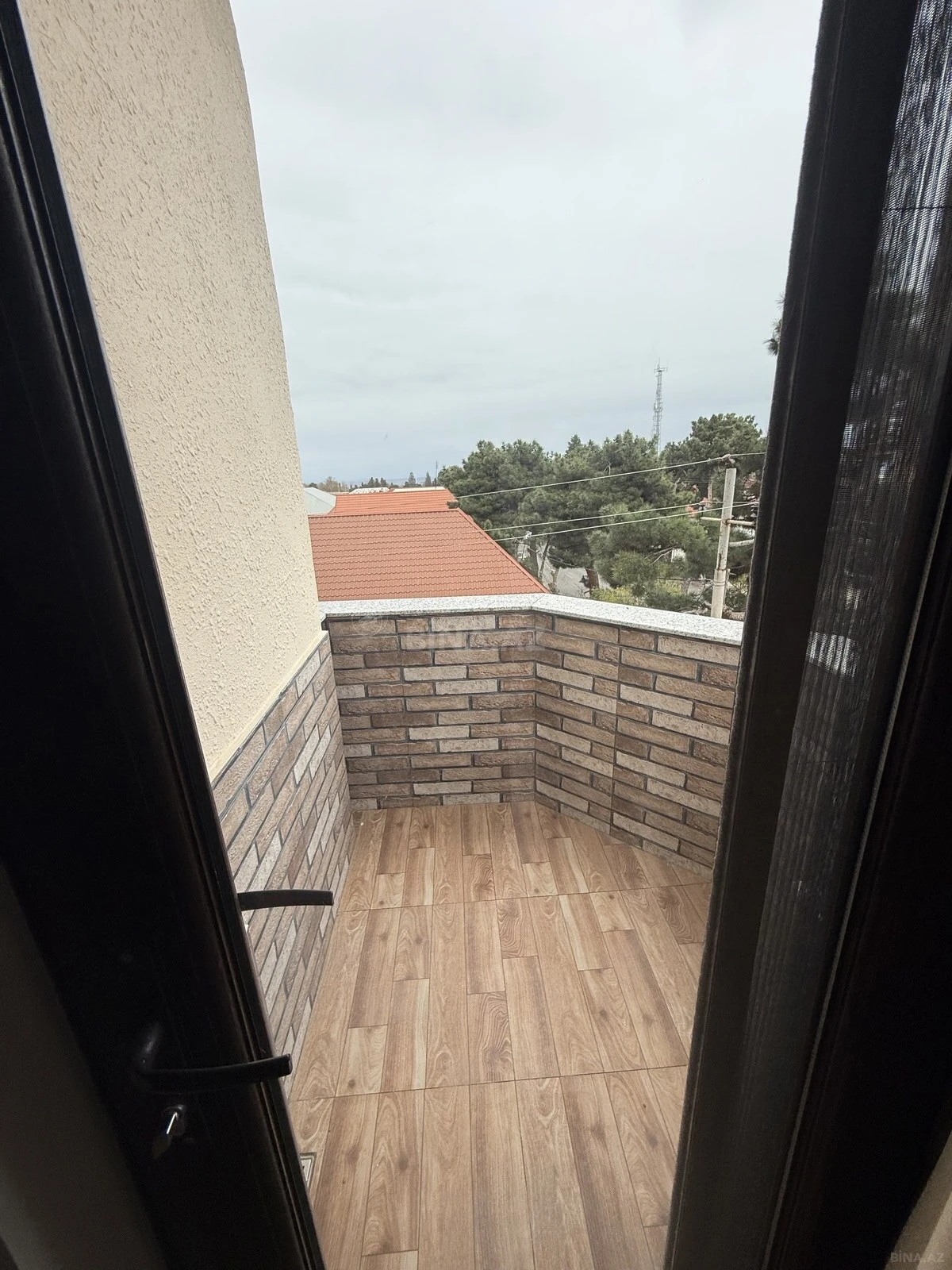 Kirayə verilir 3 otaqlı mənzil 108 m²