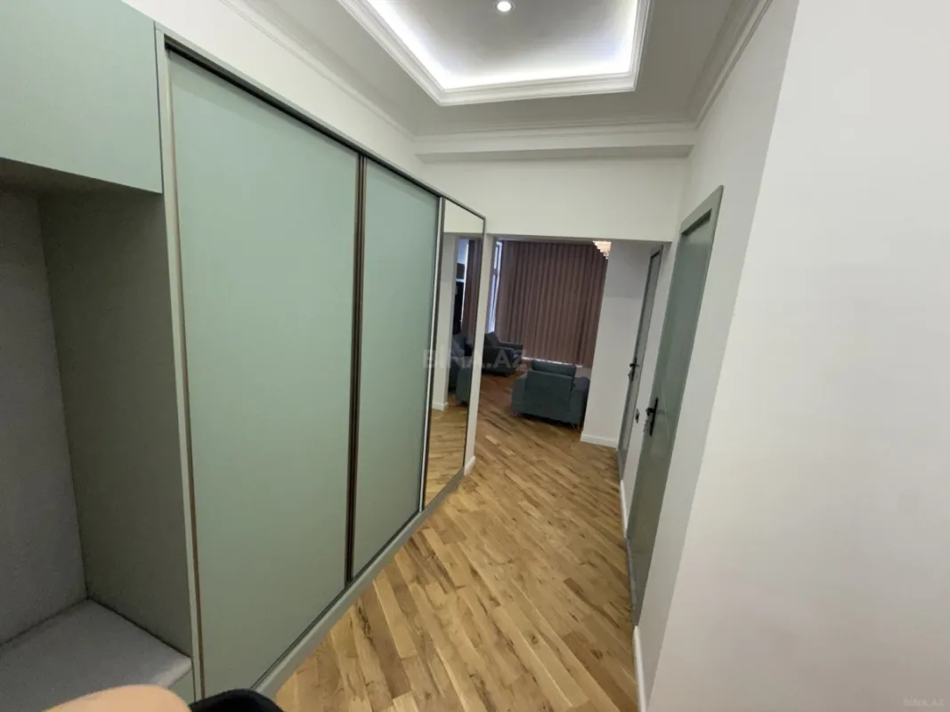 Kirayə verilir 3 otaqlı mənzil 108 m²