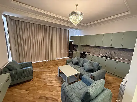 Kirayə verilir 3 otaqlı mənzil 108 m²