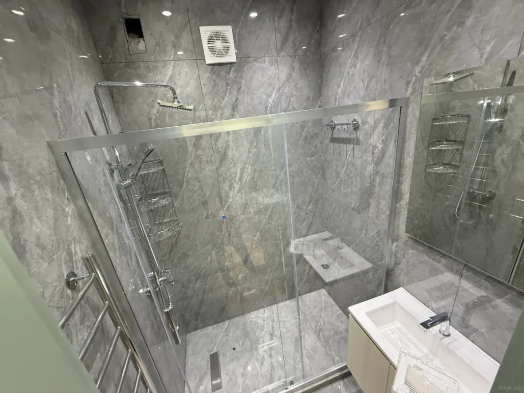 Kirayə verilir 3 otaqlı mənzil 108 m²