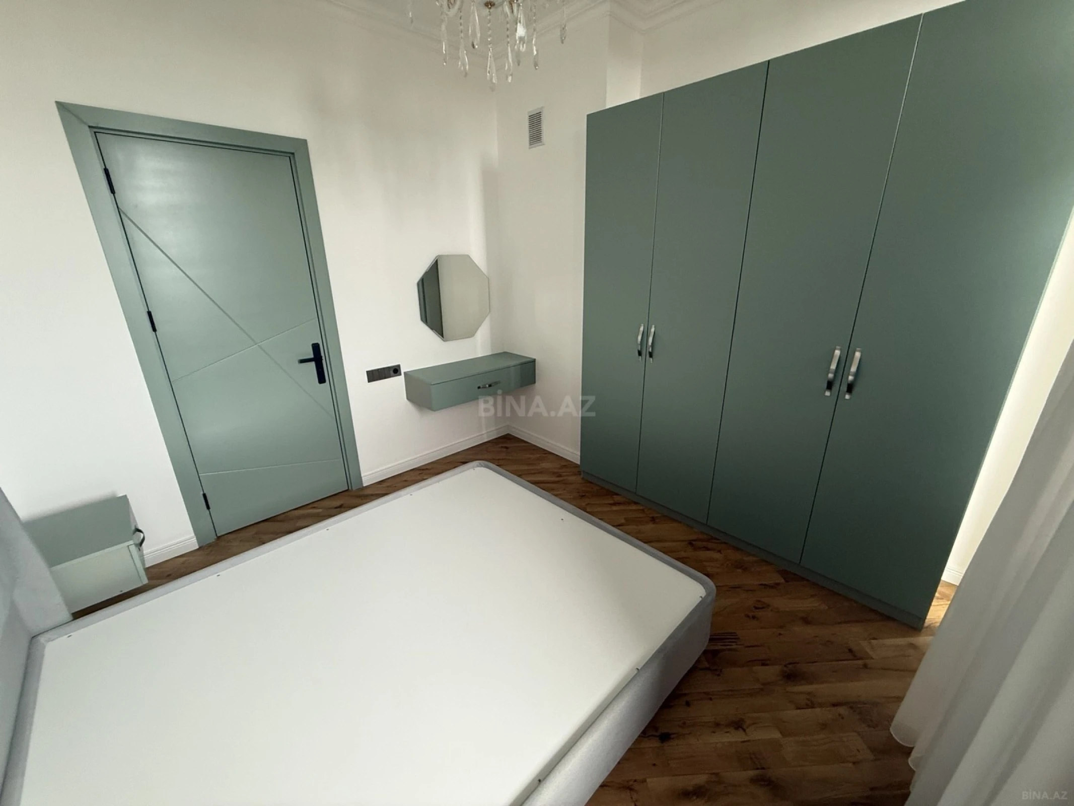 Kirayə verilir 3 otaqlı mənzil 108 m²