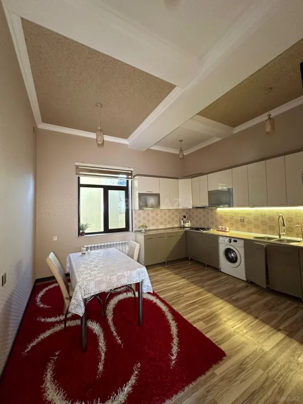 Kirayə verilir 6 otaqlı həyət evi 250 m²