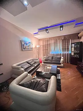 Satılır 6 otaqlı mənzil 250 m²