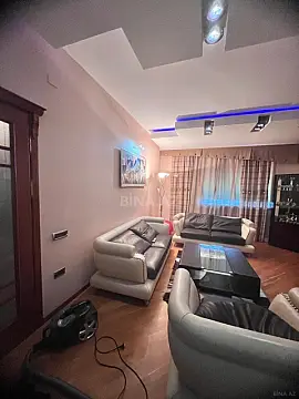 Satılır 6 otaqlı mənzil 250 m²