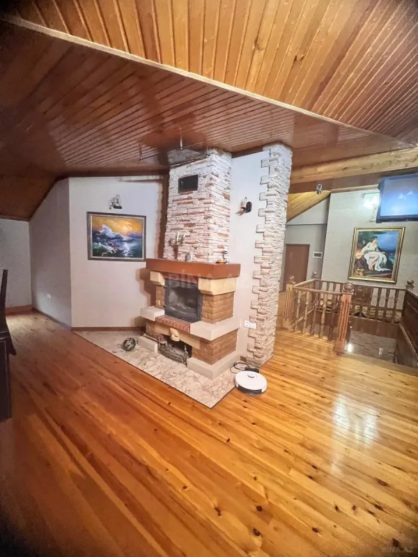 Satılır 6 otaqlı mənzil 250 m²