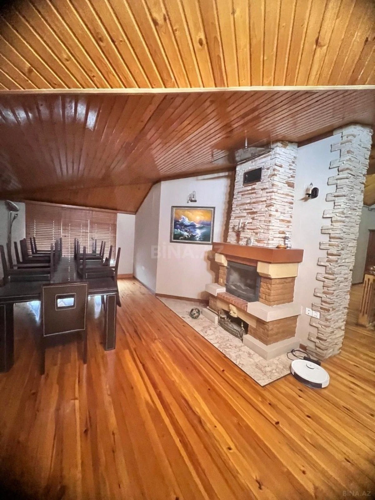 Satılır 6 otaqlı mənzil 250 m²