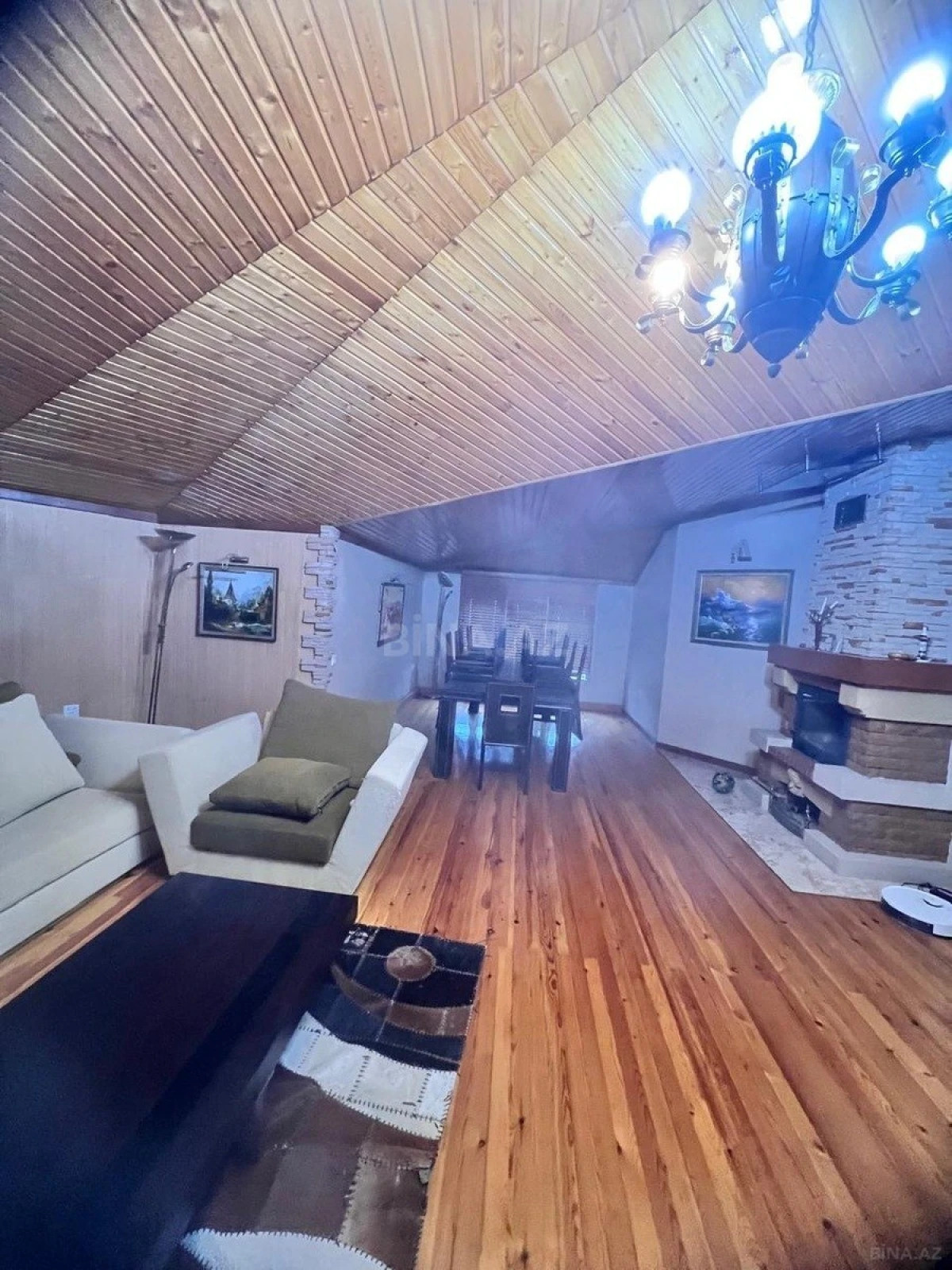 Satılır 6 otaqlı mənzil 250 m²