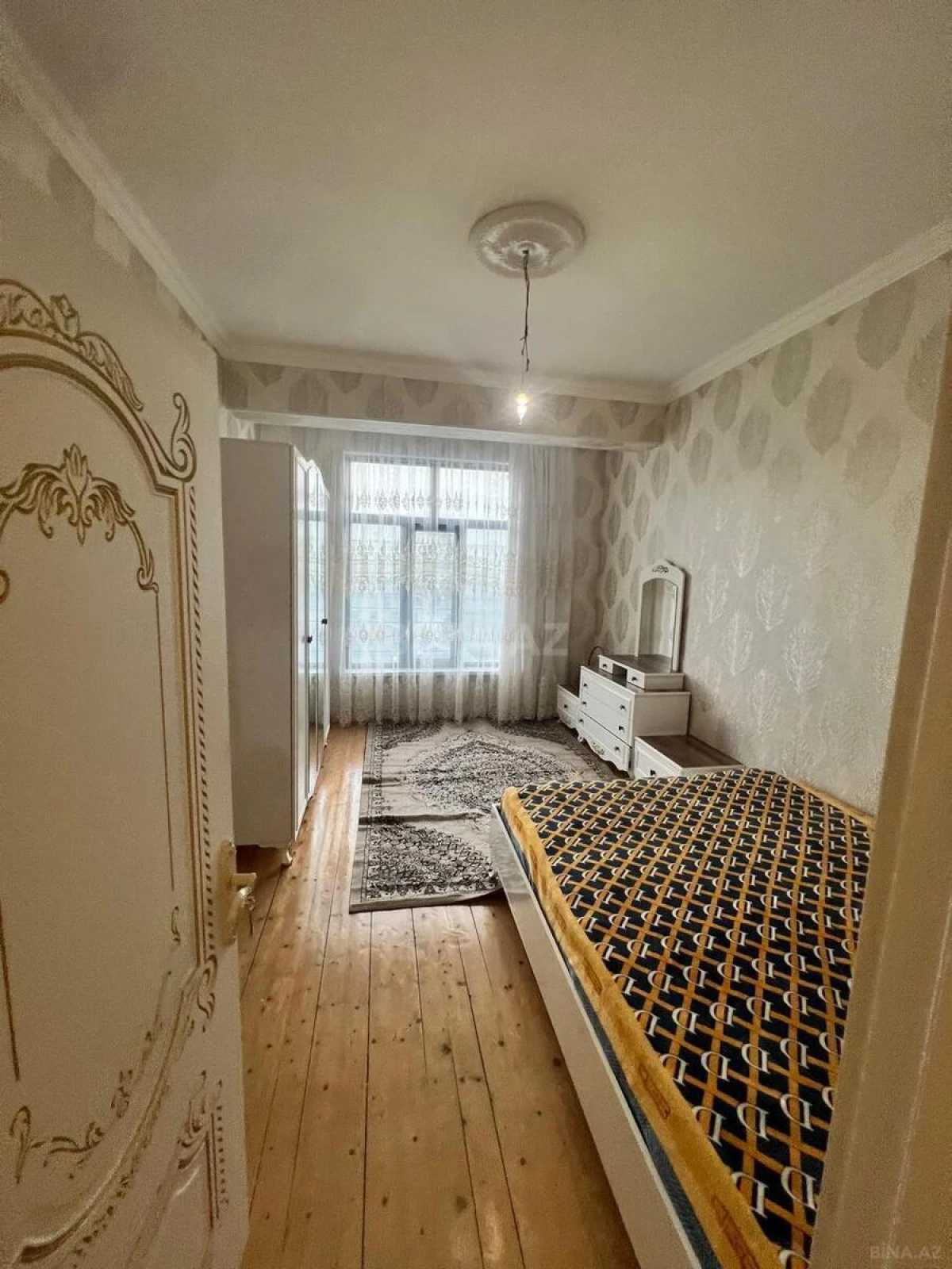 Kirayə verilir 2 otaqlı mənzil 65 m²