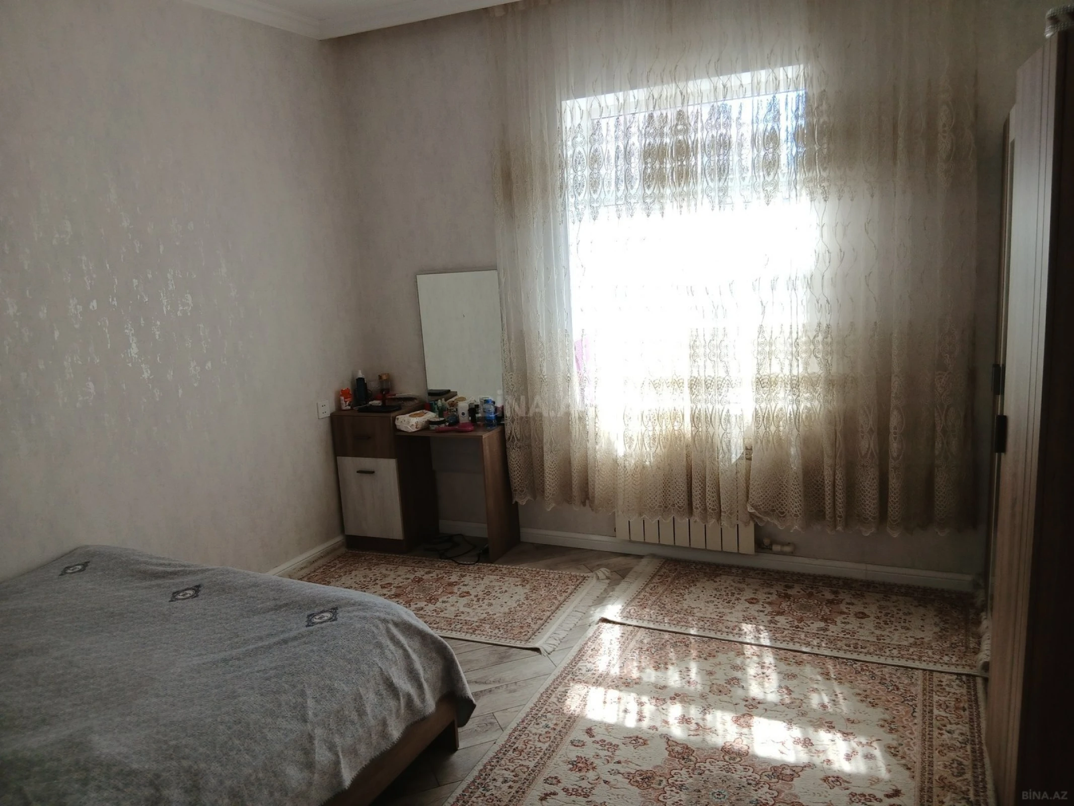 Satılır 5 otaqlı həyət evi 150 m²