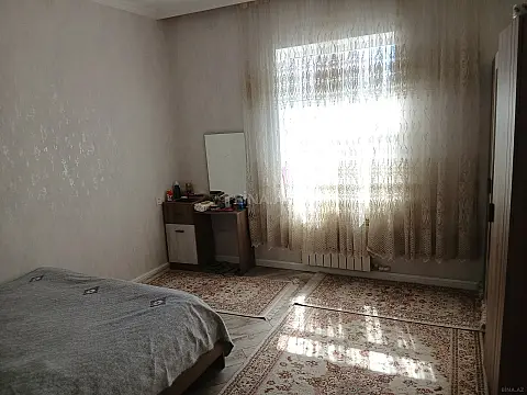 Satılır 5 otaqlı həyət evi 150 m²