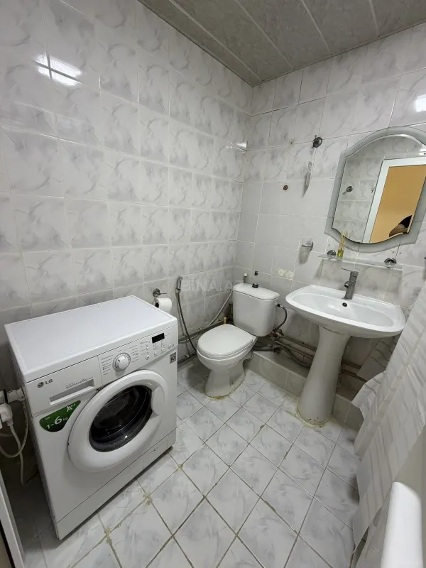 Kirayə verilir 1 otaqlı mənzil 38 m²