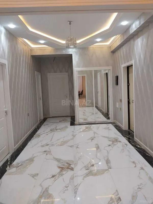Kirayə verilir 3 otaqlı mənzil 140 m²
