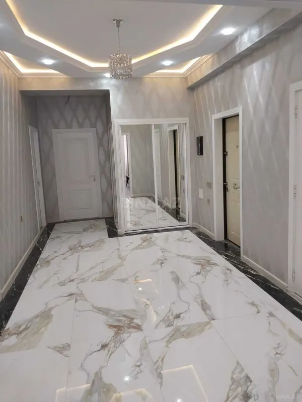 Kirayə verilir 3 otaqlı mənzil 140 m²
