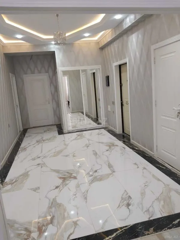 Kirayə verilir 3 otaqlı mənzil 140 m²