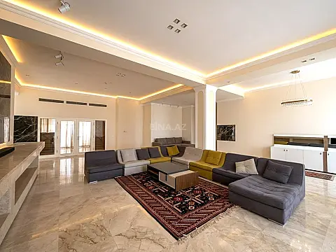 Satılır 5 otaqlı mənzil 750 m²