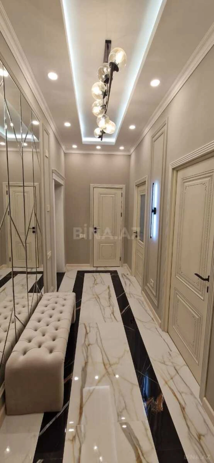 Kirayə verilir 2 otaqlı mənzil 123 m²