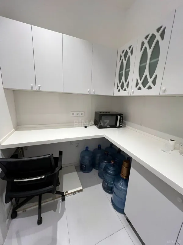 Kirayə verilir 5 otaqlı ofis 164 m²